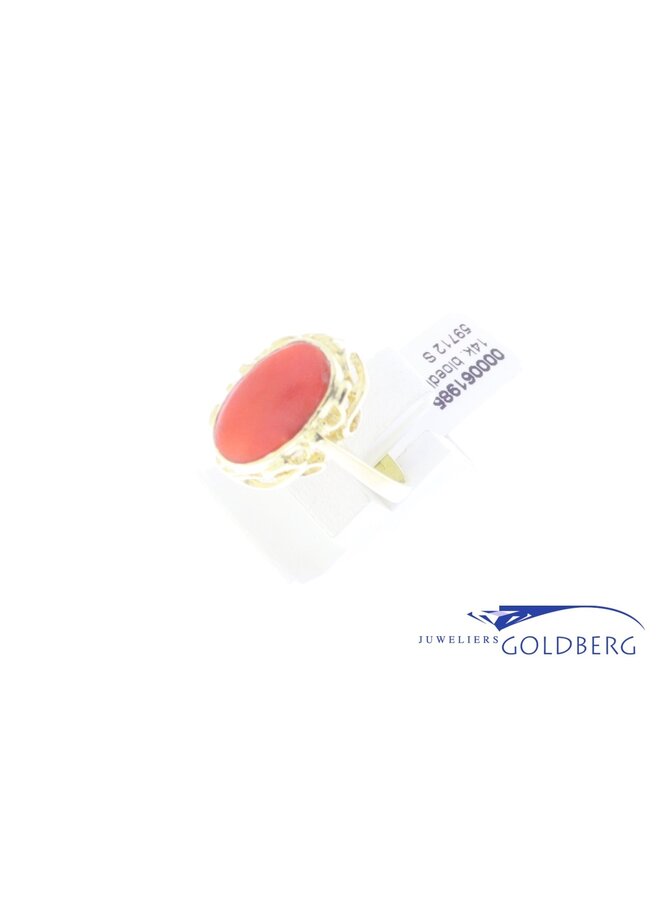 14k gold vintage ring gold blood coral