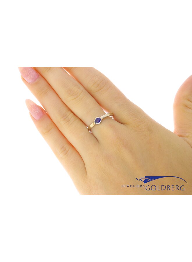18k white gold ring with sapphire from our own studio