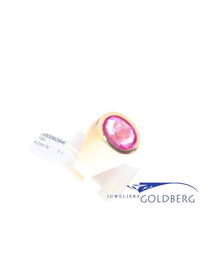 18k signet ring with pink colored stone