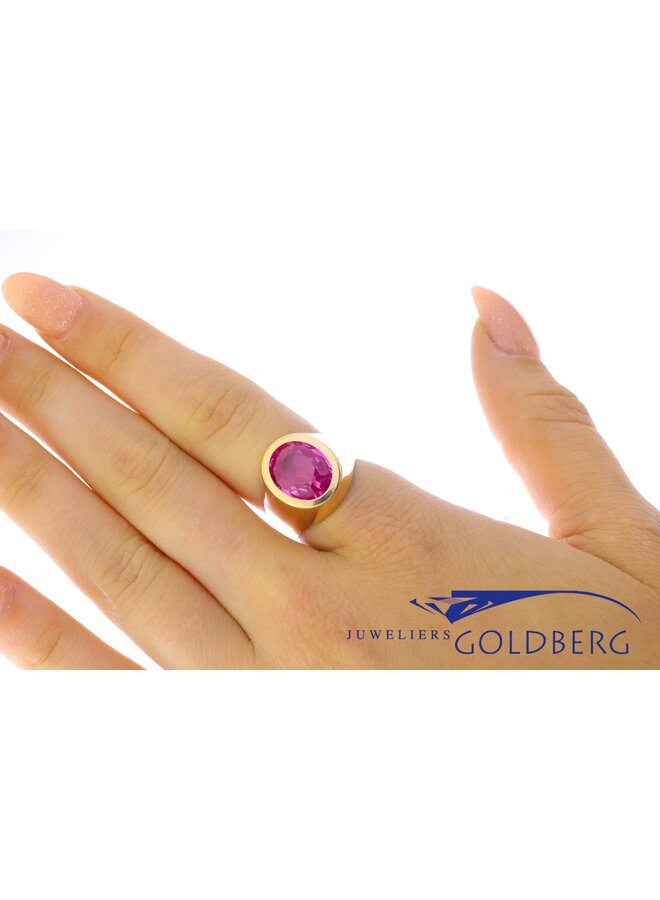 18k signet ring with pink colored stone