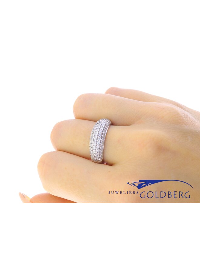 18 carat white gold ring with ca. 0.90ct brilliant cut diamond