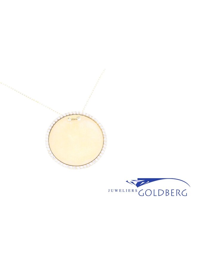 Golden engraving coin pendant 23mm with zirconia 14k with chain
