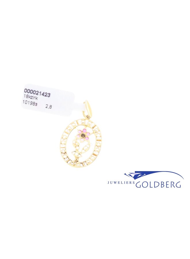 18k gold vintage flower pendant with zirconia