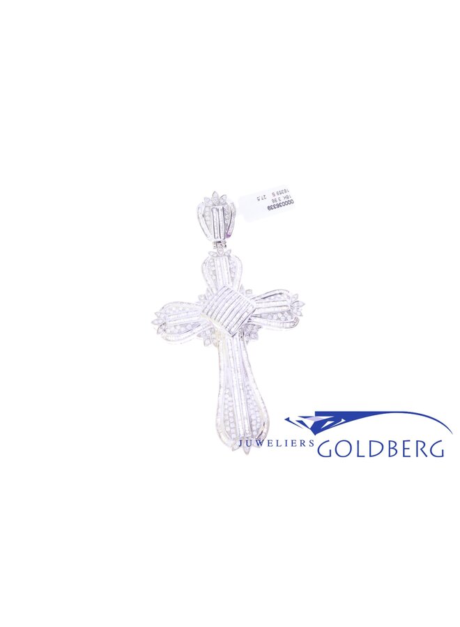 18k white gold cross with diamonds
