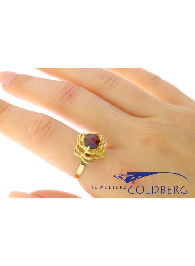 14k gouden vintage design skeletring met granaat