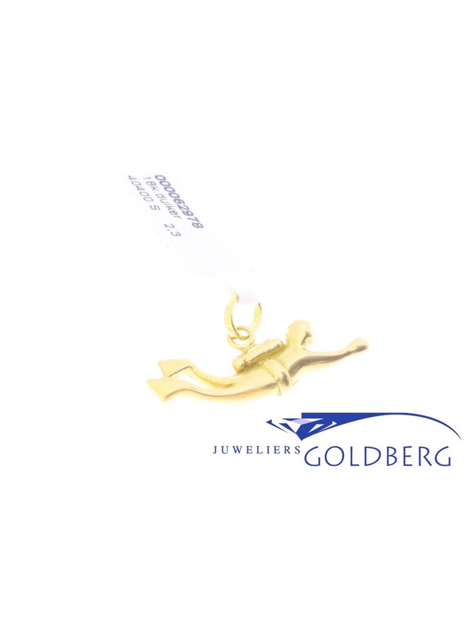 18k diver charm gold