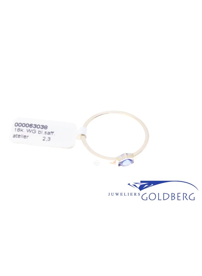 18k white gold ring with sapphire from our own studio