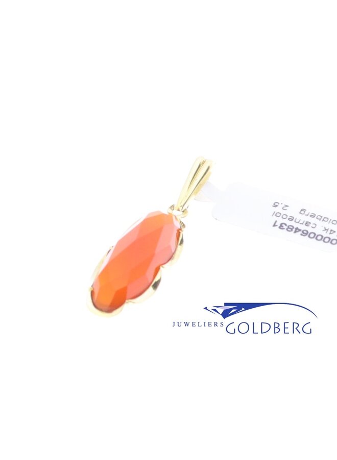 14k gold carnelian pendant