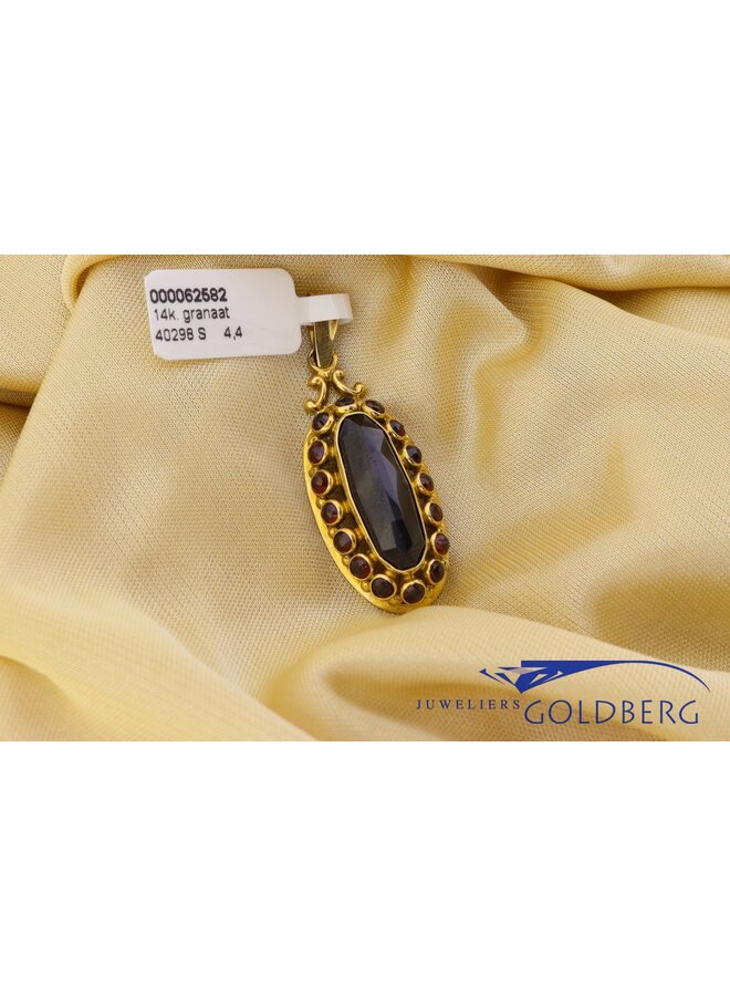 14k gouden vintage hanger met granaat