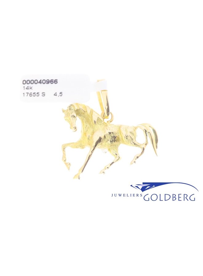 14k gold vintage horse pendant