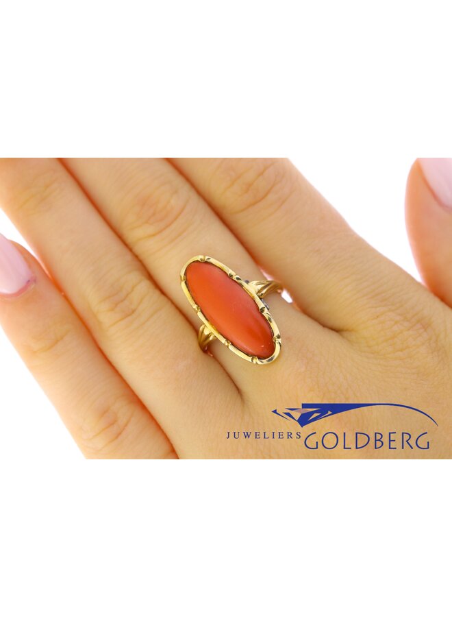 14k gold vintage ring with red coral