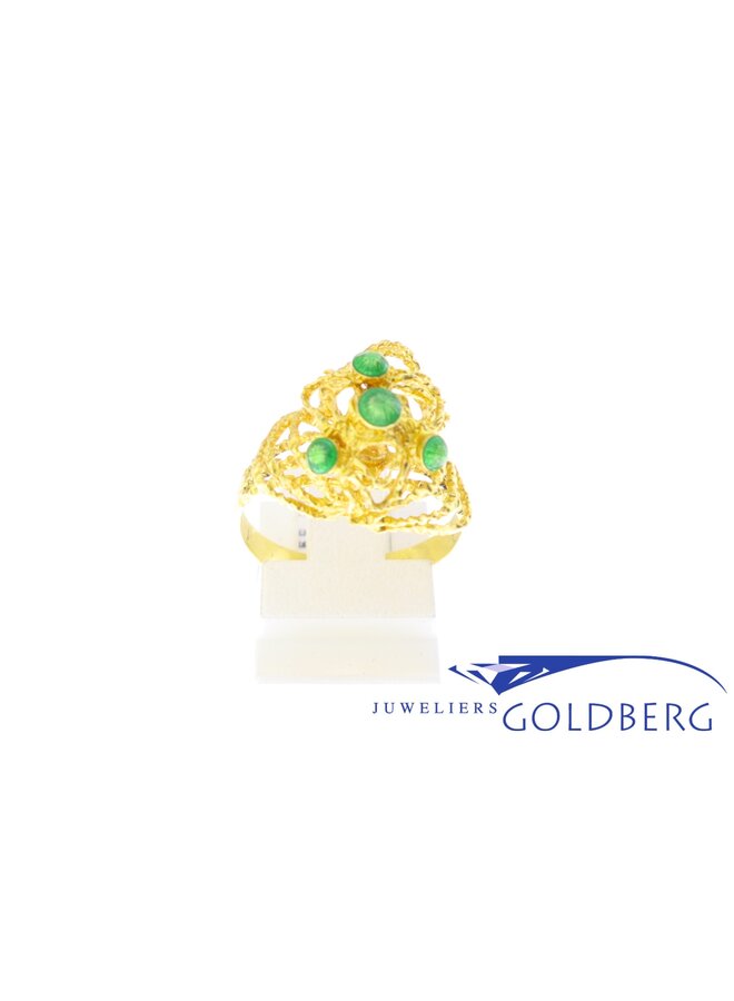 18k filigrain ring met groene emaille bolletjes.