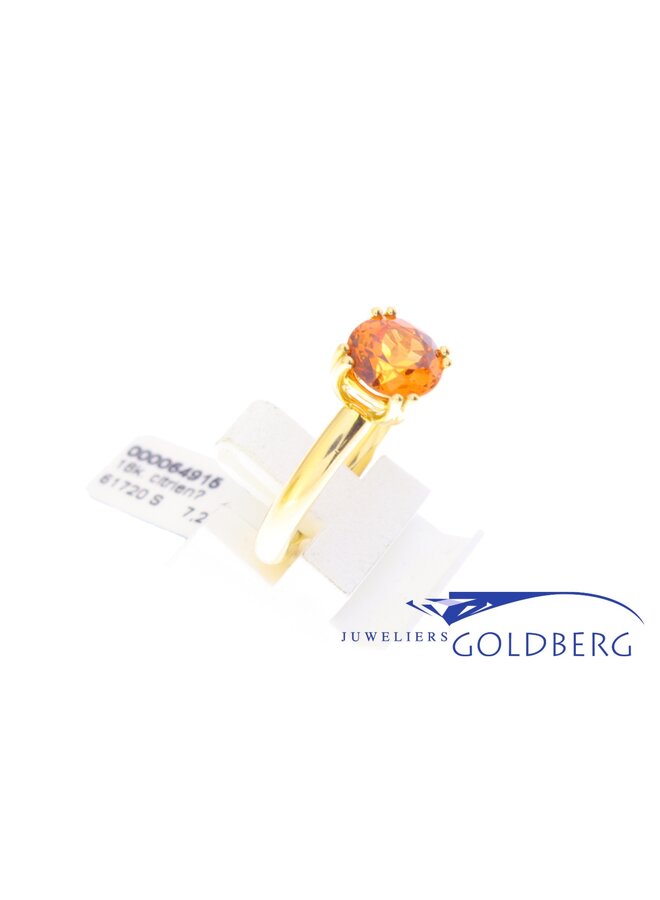 18k gold vintage ring with citrine