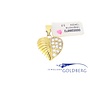 Vintage 14 carat gold heart-shaped pendant with leaf adornment and zirconia