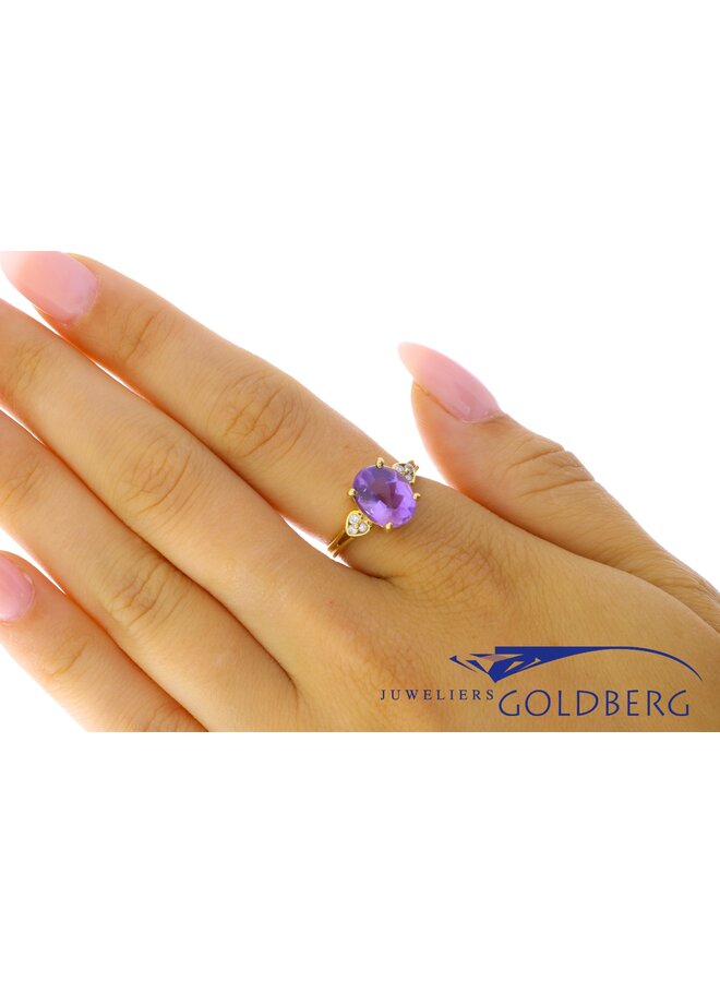 18k gold vintage ring with amethyst & diamond (approx. 0.09)