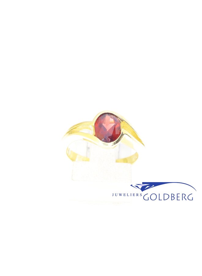 14k gold vintage garnet ring