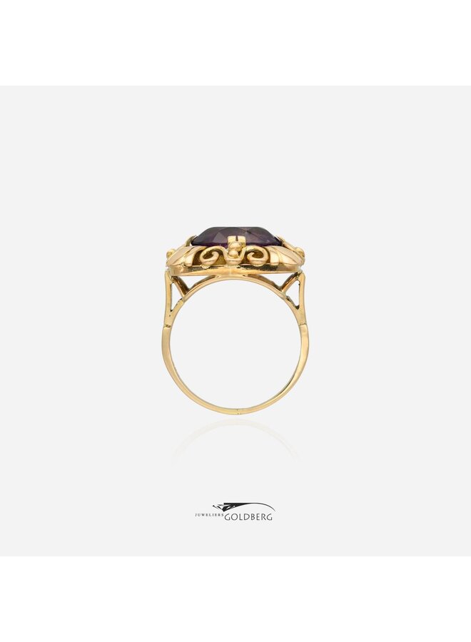 14k gold vintage ring with amethyst