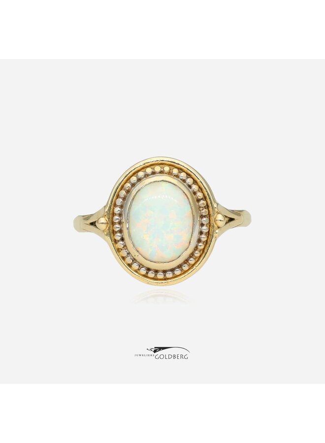 14k gold vintage synth opal ring