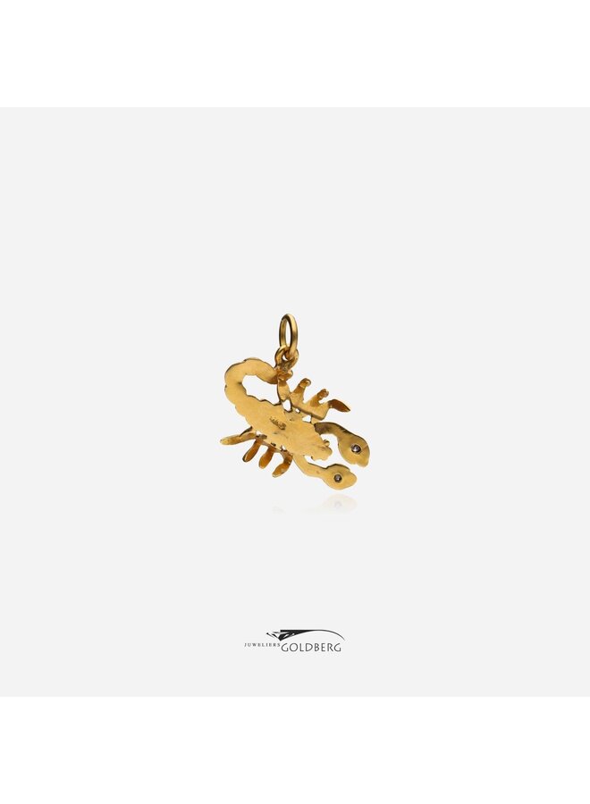 14k Scorpion pendant 0.04ct brilliant