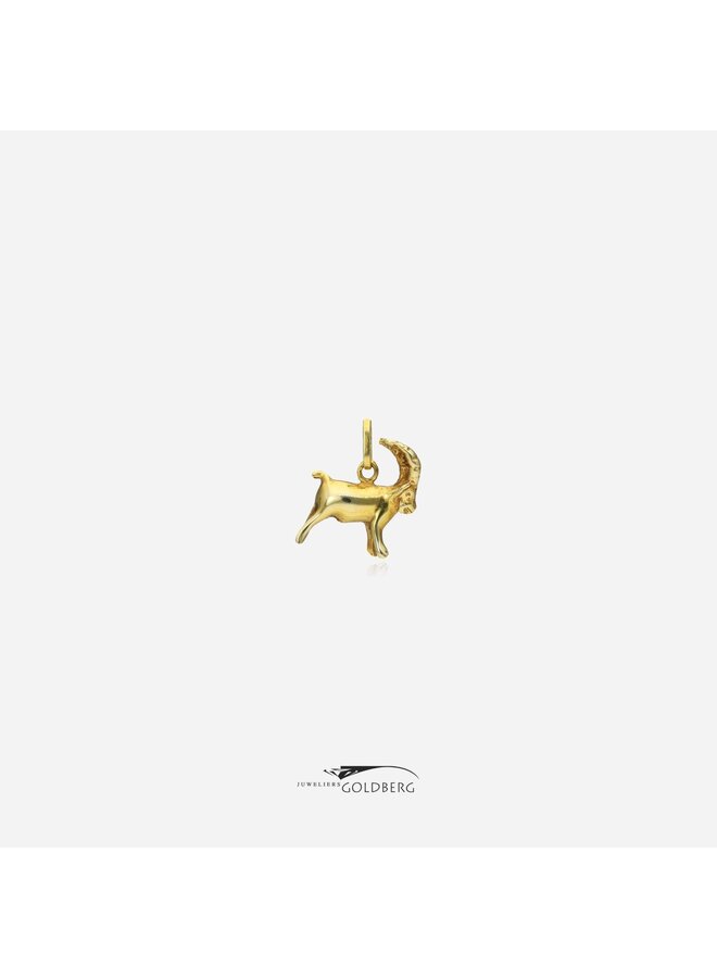 14k gold vintage Capricorn pendant