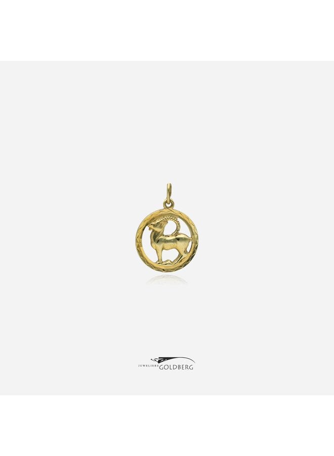 14k gold vintage Capricorn pendant
