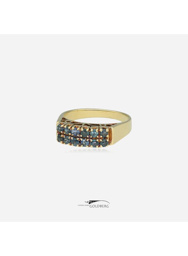 14k gold vintage ring with blue sapphire