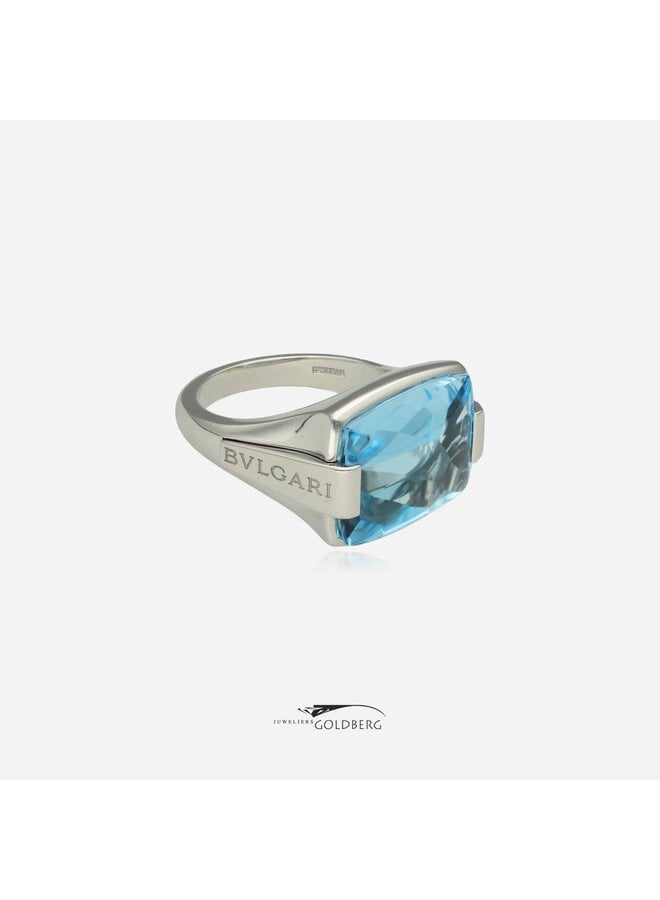 18k white gold vintage Bulgari ring with topaz