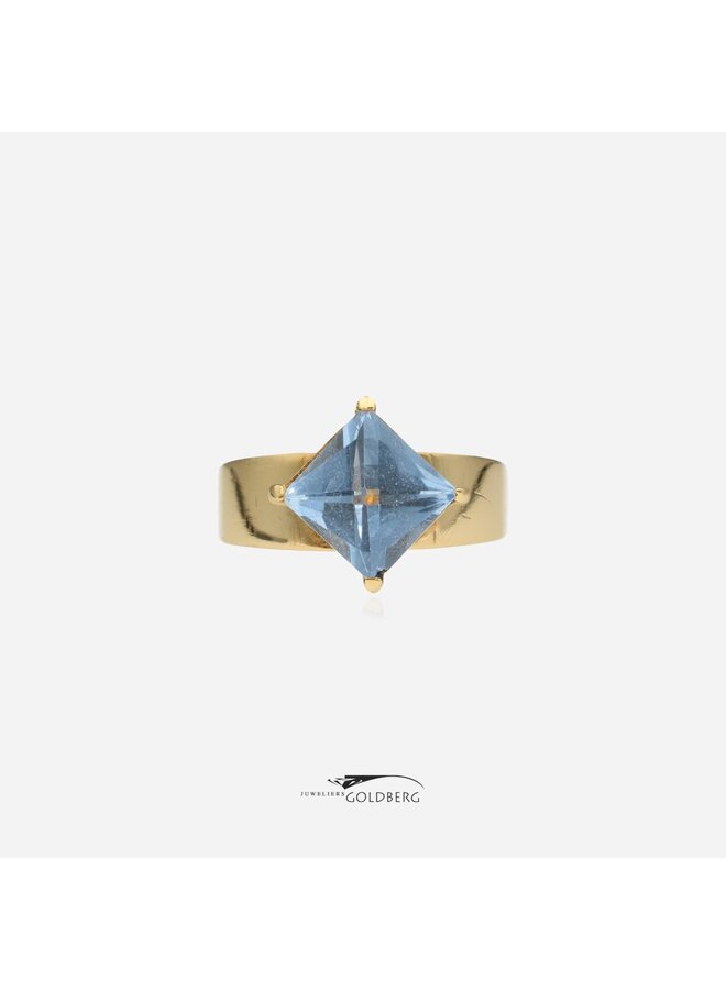 14k gouden vintage ring met lichtblauwe steen
