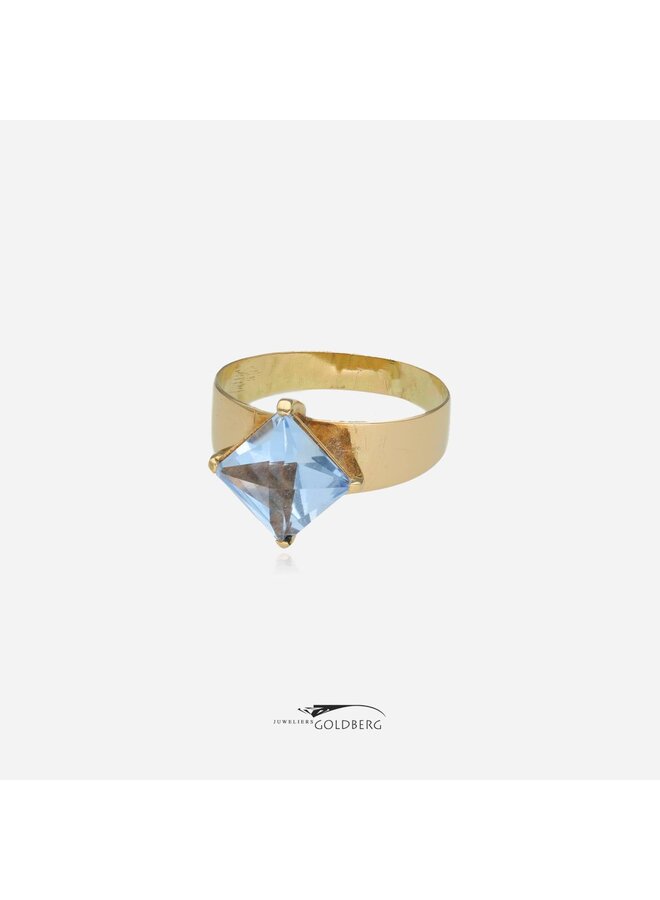 14k gouden vintage ring met lichtblauwe steen