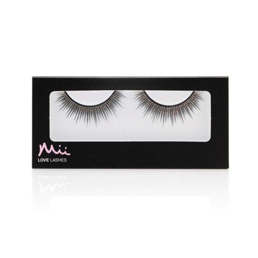 Love eyelashes deals