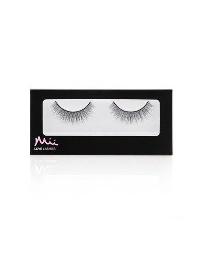 Mii Love Lashes Simply Charming