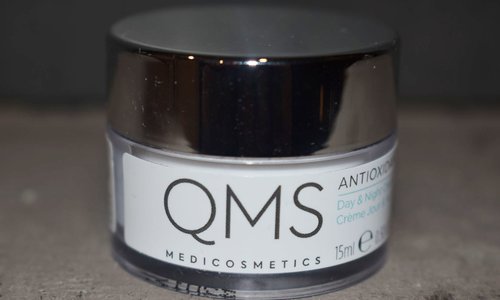 Review QMS Antioxidant Day & Night