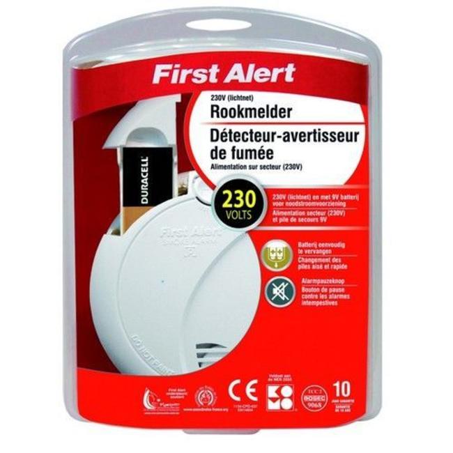 First Alert Détecteur de fumée First Alert 230 volts avec 10 ans de garantie