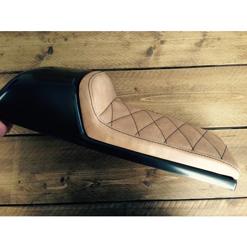 C.Racer Cafe Racer Sitzbank Diamant-Stich-Vintage Braun 23