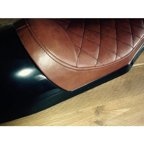 C.Racer Selle chocolat Café Racer Diamond Triump Bonneville 2008 avec assise 51