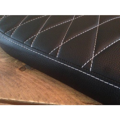 C.Racer Brat Sitzbank Diamond Schwarz Lang 60