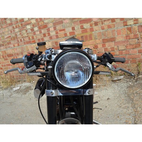 Phare avant classique noir 6,75"