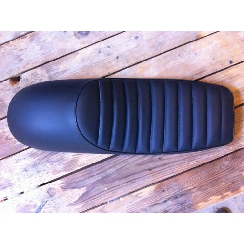 Tuck N' Roll Cafe Racer Seat Black 96