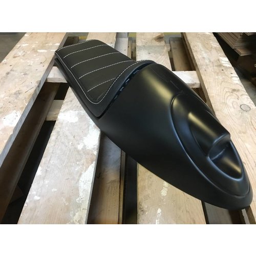 C.Racer Cafe Racer Sitzbank Tuck 'N Roll Long Schwarz Typ 19