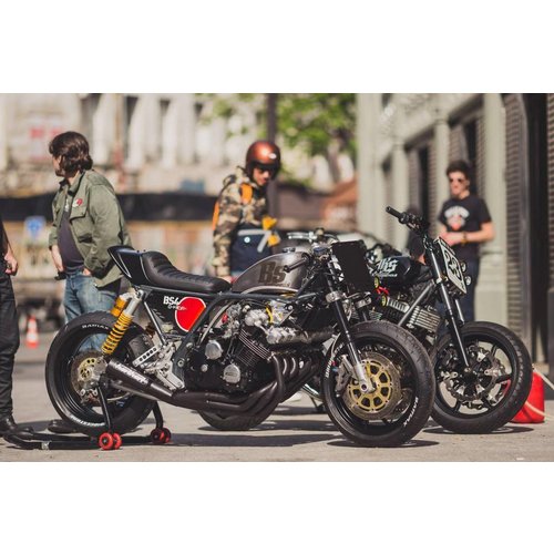 C.Racer Tracker Sitz Vintage-Schwarz / Rot "V für Vendetta" 21
