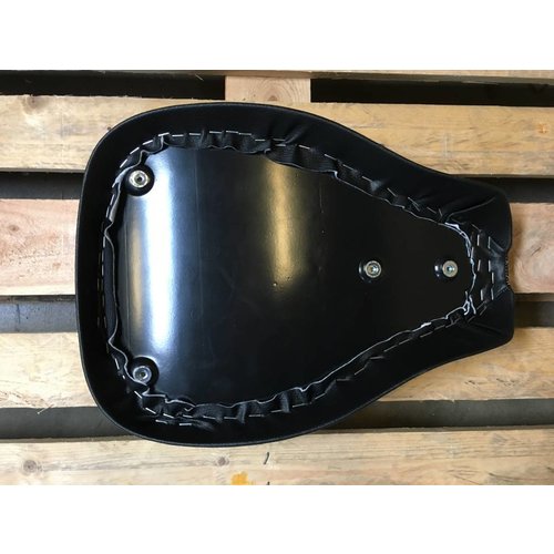 C.Racer Bobber Groß Sitzbank Tuck 'N Roll Black 5