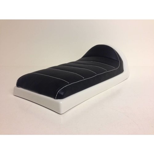 C.Racer Cafe Racer Sitzbank Tuck N' Roll Stitch Black type 35