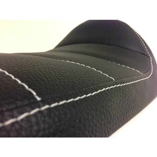 C.Racer Cafe Racer Sitzbank Tuck N' Roll Stitch Black type 35