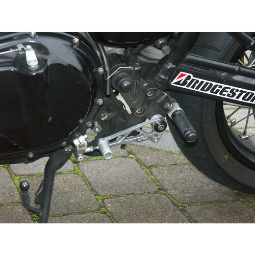 LSL Triumph 865 Thruxton 05-15 Fußrastenanlage Schwarz/Silber
