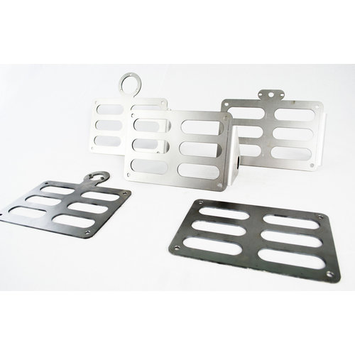 MCU Side Mount "Slotted" met kentekenplaatverlichting - Zwart