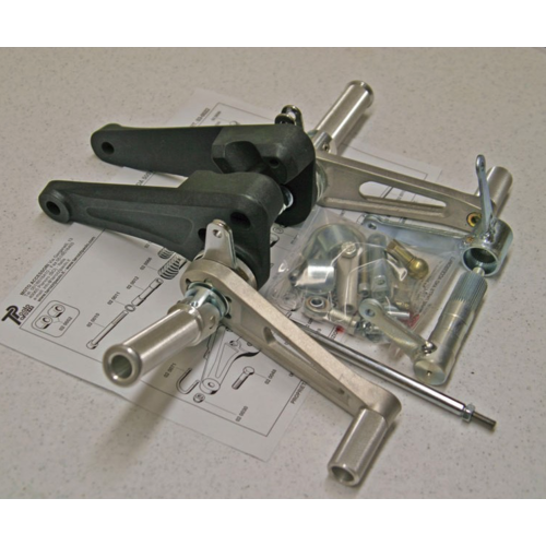 Tarozzi Honda CB Fußrastenanlage Knurled Faltbar