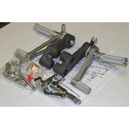 Tarozzi Kawasaki GPX/ZX/R/SR Fußrastenanlage Knurled Faltbar