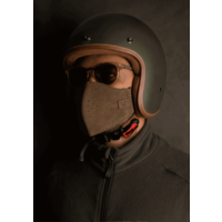 Masque en cuir