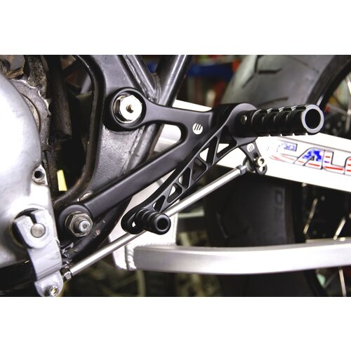 MessnerMoto Universele Moto CNC RearSet - Zwart