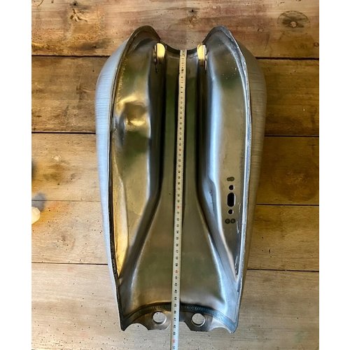 Suzuki Style Kraftstofftank 9L Typ 11
